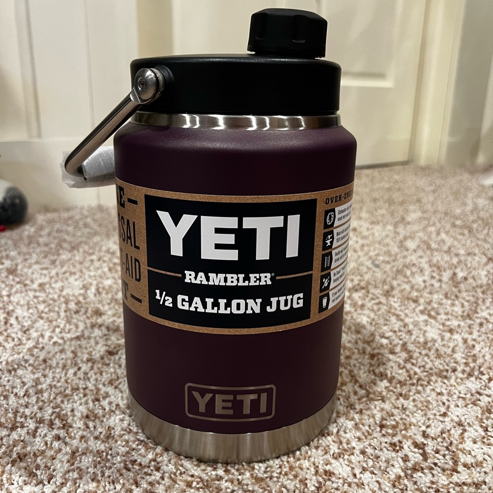 Yeti Rambler Half Gallon Jug